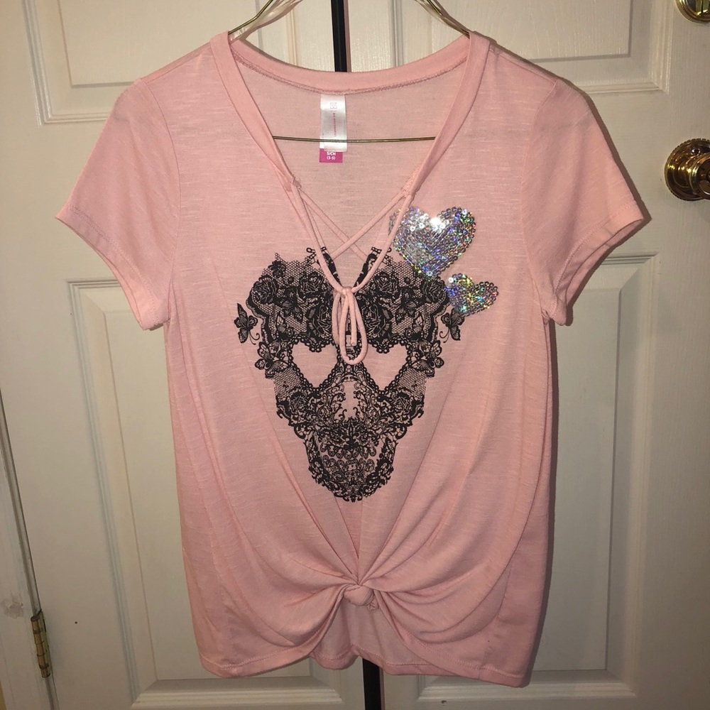 💸Final Sale💸NWOT. Cute pink top.